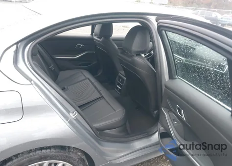 2024 BMW 330E xDrive z USA, uszkodzony, nr VIN 3MW39FS04R8E12425